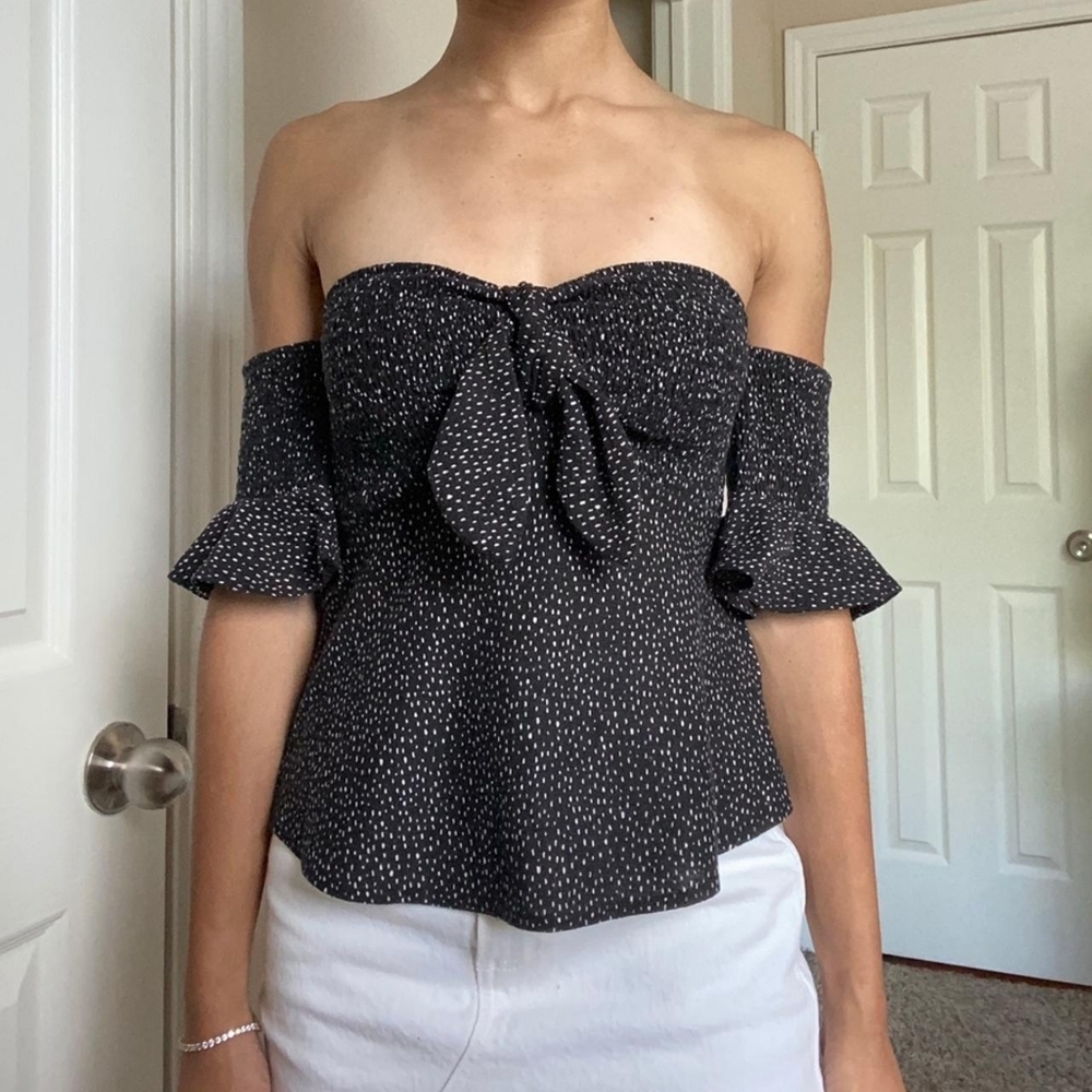 NWT Express Off Shoulder Tie Top, Color Black/White Size M
